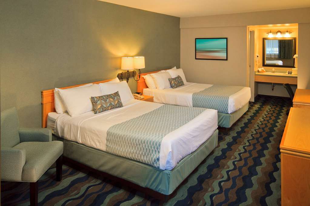 Accent Inns Kelowna Room photo